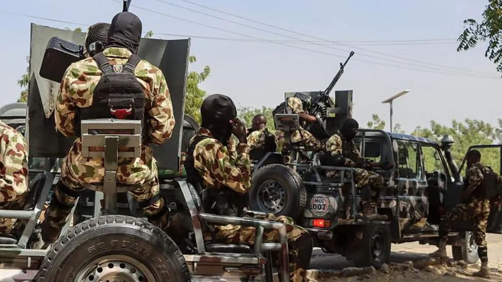 L&rsquo;armée nigériane libère 31 personnes arrêtées après l&rsquo;attentat contre une église à Pâques